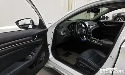 Honda Accord 2018 1.5 гидро в Москве № 1199017, миниатюра 10