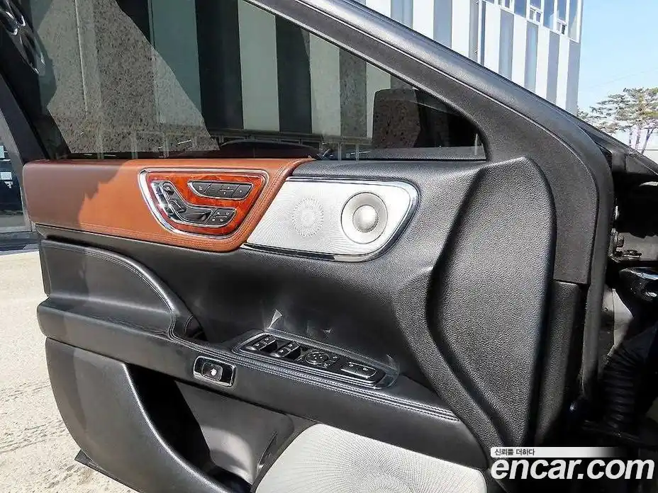 Lincoln Continental 2017 3.0 гидро в Москве № 1199631, фото 11