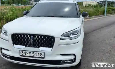 Lincoln Aviator, 2021