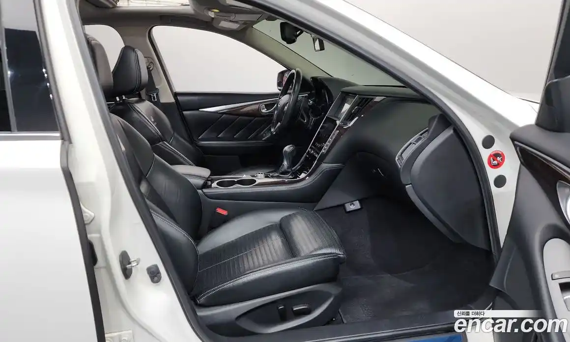 Infiniti Q50 2015 3.5 гидро в Москве № 1199958, фото 11