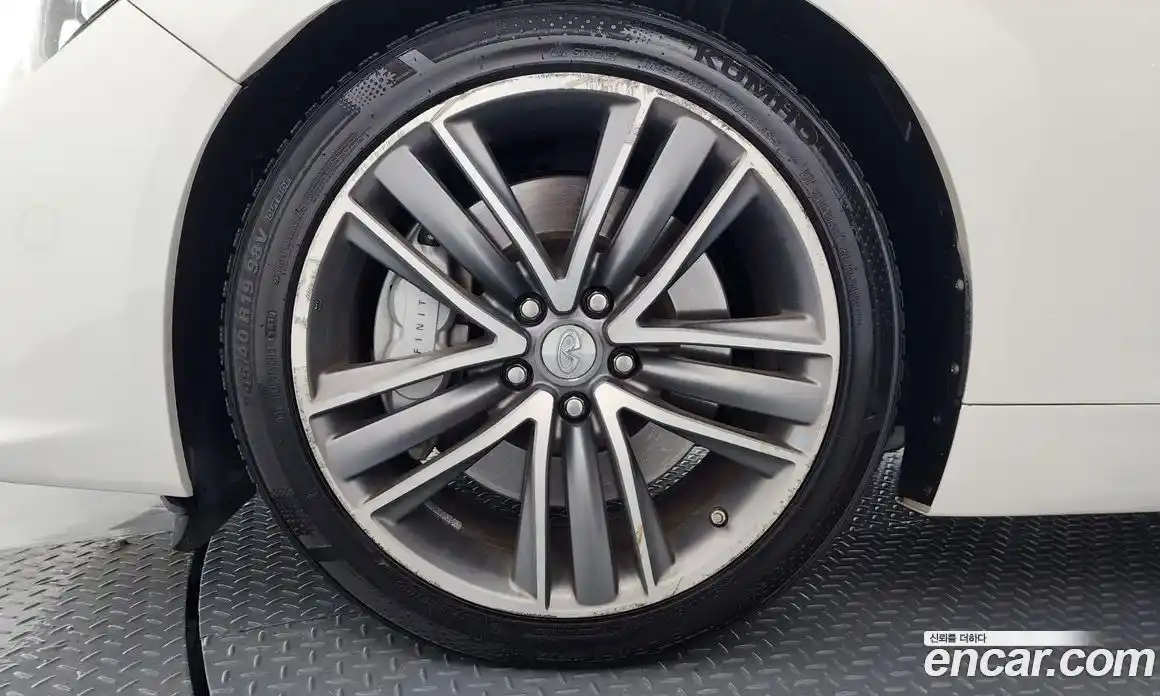 Infiniti Q50 2015 3.5 гидро в Москве № 1199958, фото 5
