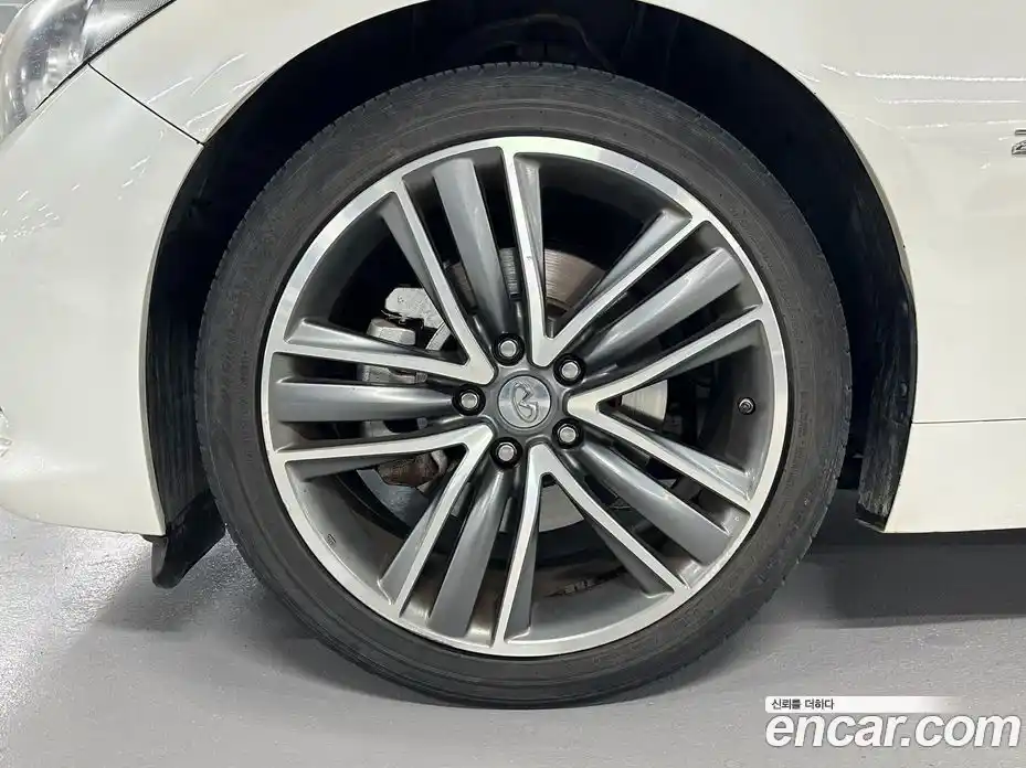 Infiniti Q50 2015 2.1 гидро в Москве № 1200017, фото 20