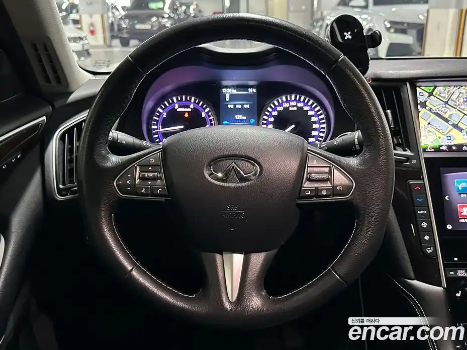 Infiniti Q50 2015 2.1 гидро в Москве № 1200017, фото 10
