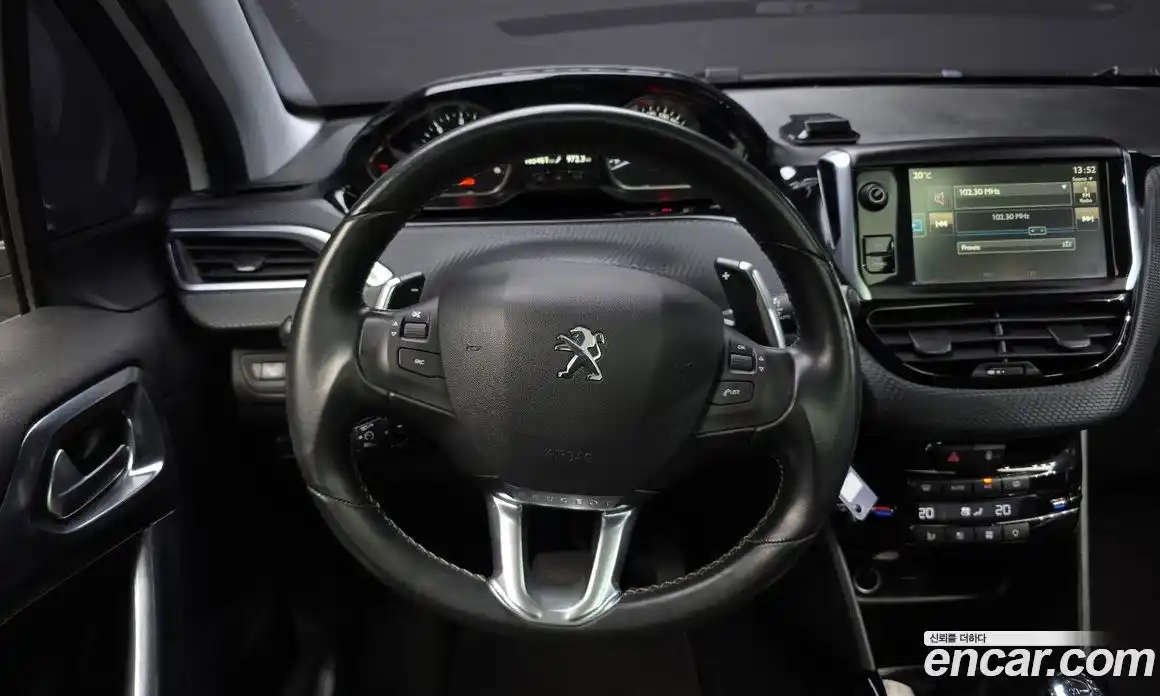 Peugeot 2008 2015 1.6 гидро в Москве № 1200130, фото 13