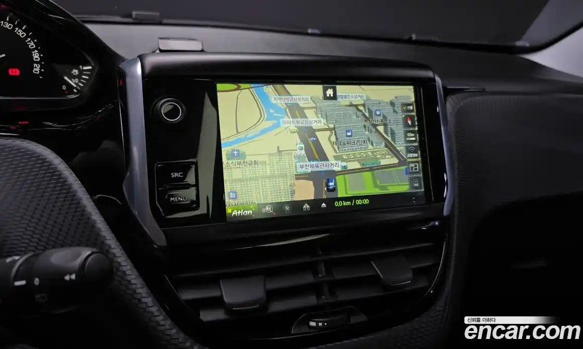 Peugeot 2008 2015 1.6 гидро в Москве № 1200130, фото 16