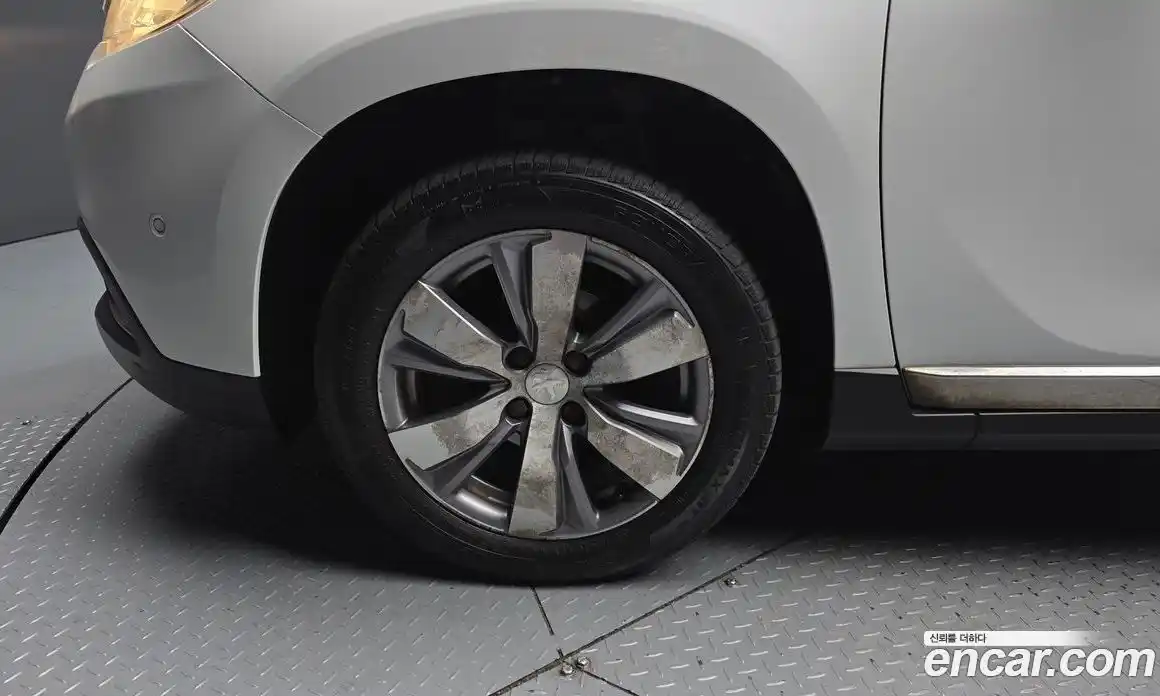 Peugeot 2008 2015 1.6 гидро в Москве № 1200130, фото 5