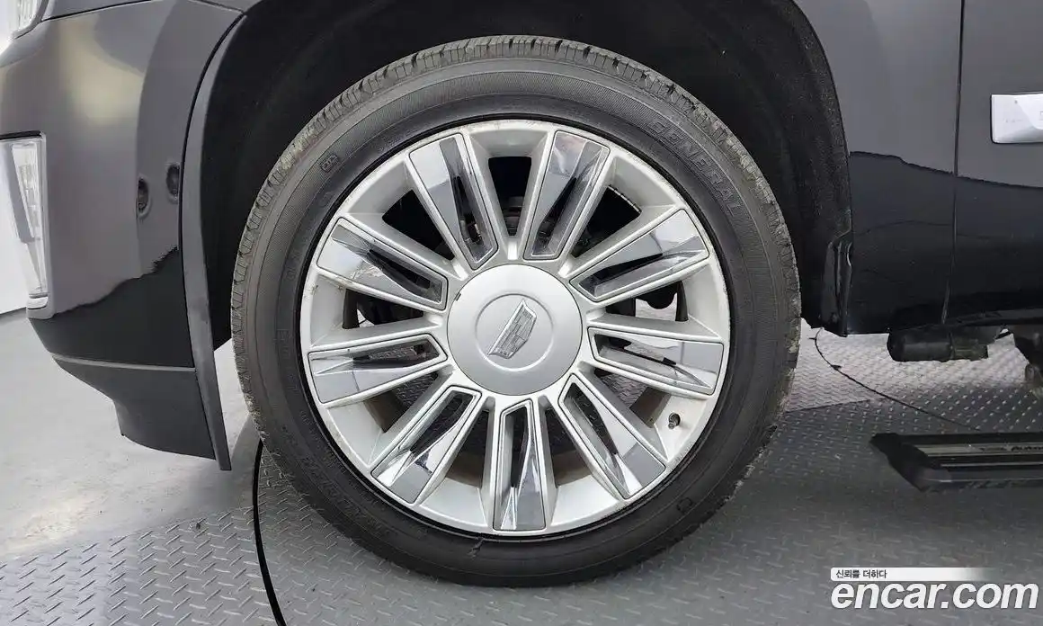 Cadillac Escalade 2015 6.2 гидро в Москве № 1200355, фото 5