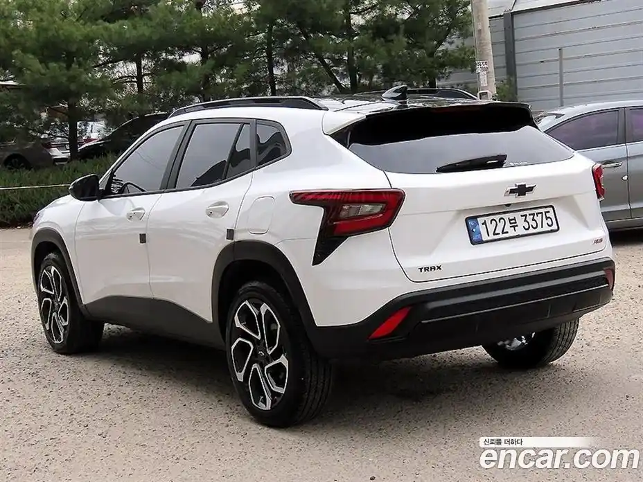 Chevrolet Trax 2024 1.2 гидро в Москве № 1212156, фото 3