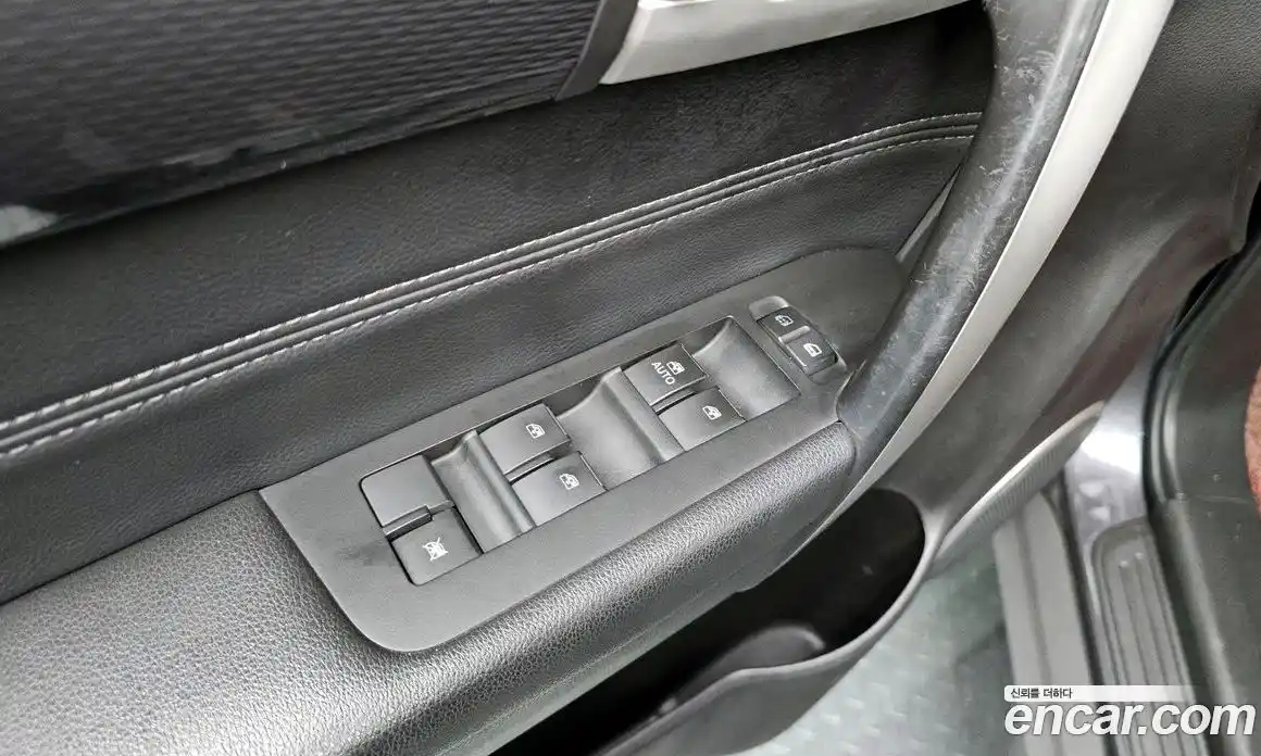 Chevrolet Captiva 2014 2.0 Автомат в Москве № 1216157, фото 19