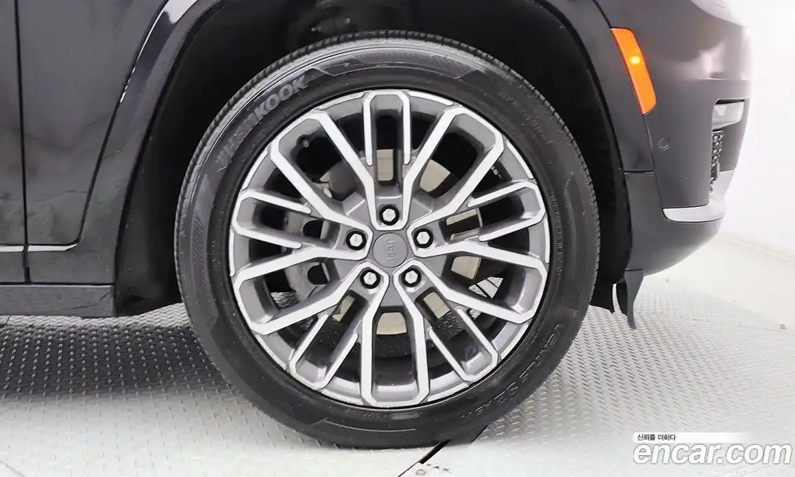 Jeep Cherokee 2021 3.6 гидро в Москве № 169994, фото 7