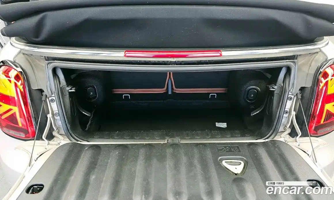 Mini Cooper Convertible 2022 2.0 гидро в Москве № 210997, фото 20
