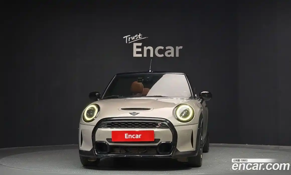 Mini Cooper Convertible 2022 2.0 гидро в Москве № 210997, фото 3