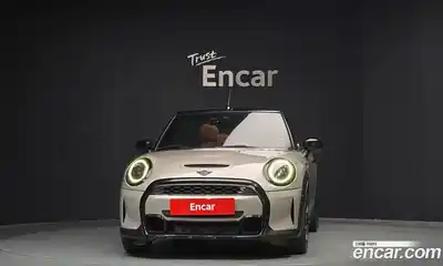 Mini Cooper Convertible 2022 2.0 гидро в Москве № 210997, миниатюра 3
