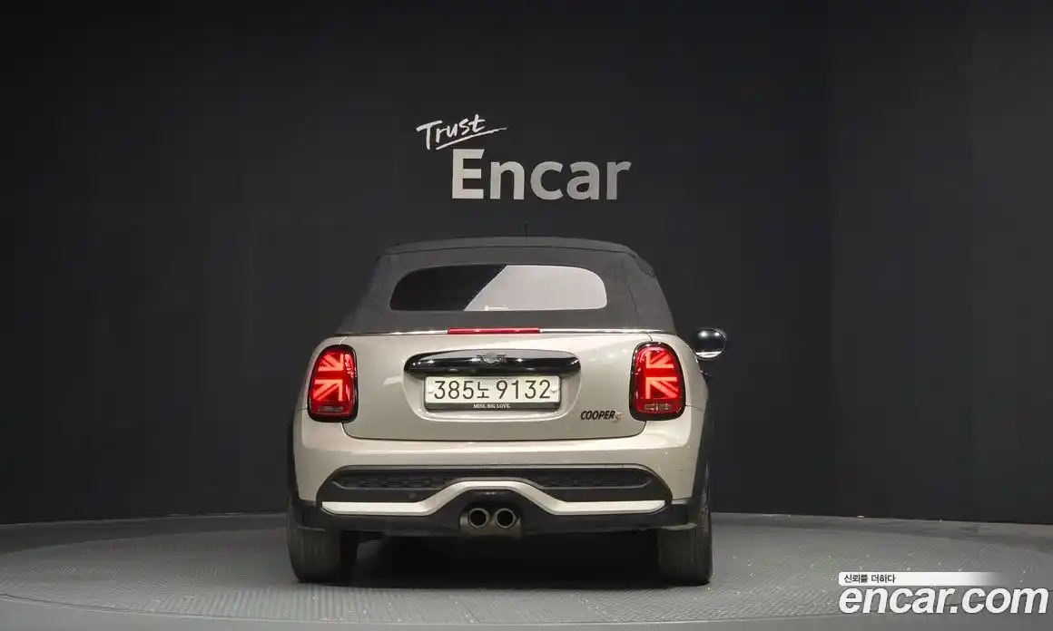 Mini Cooper Convertible 2022 2.0 гидро в Москве № 210997, фото 4