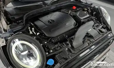 Mini Cooper Convertible 2022 2.0 гидро в Москве № 210997, миниатюра 6