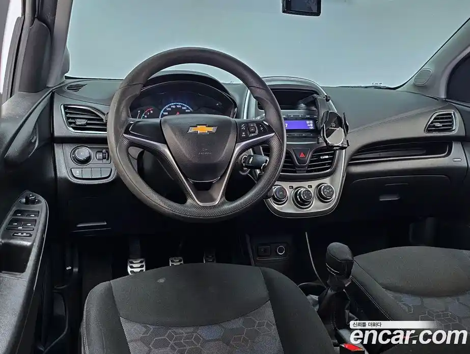 Chevrolet Spark 2015 1.0 механика в Москве, фото 11