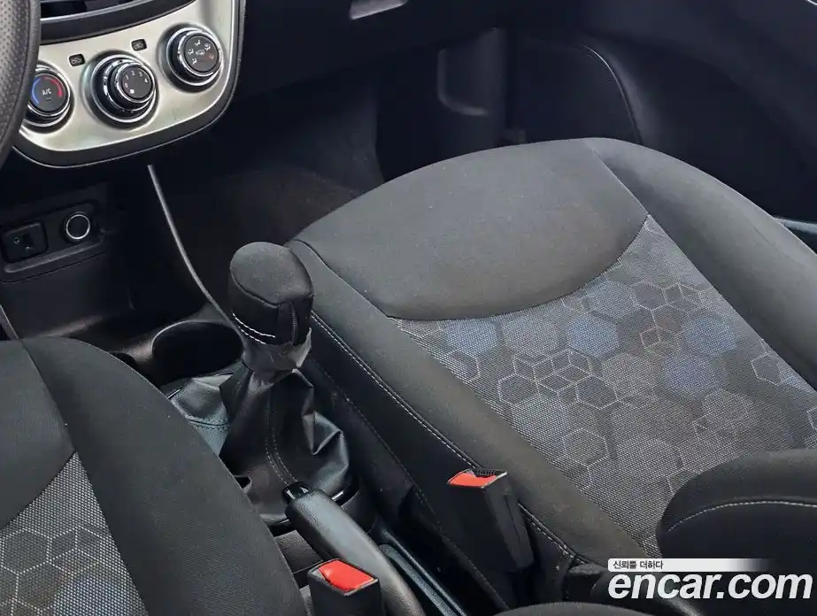 Chevrolet Spark 2015 1.0 механика в Москве, фото 18