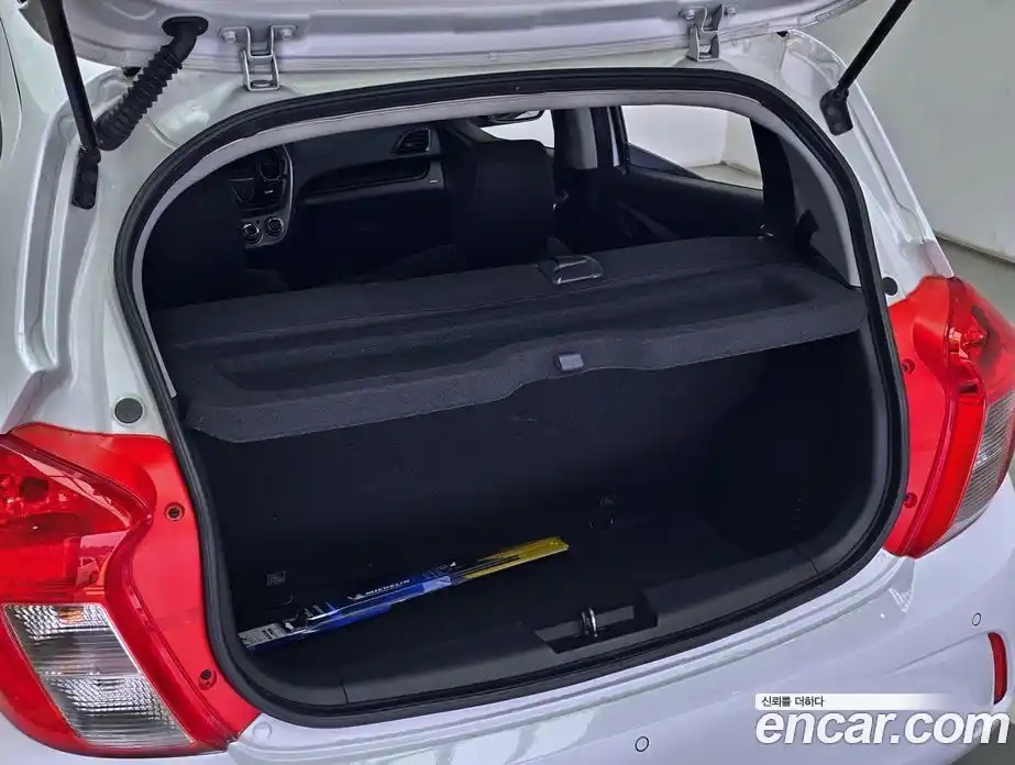 Chevrolet Spark 2015 1.0 механика в Москве, фото 20