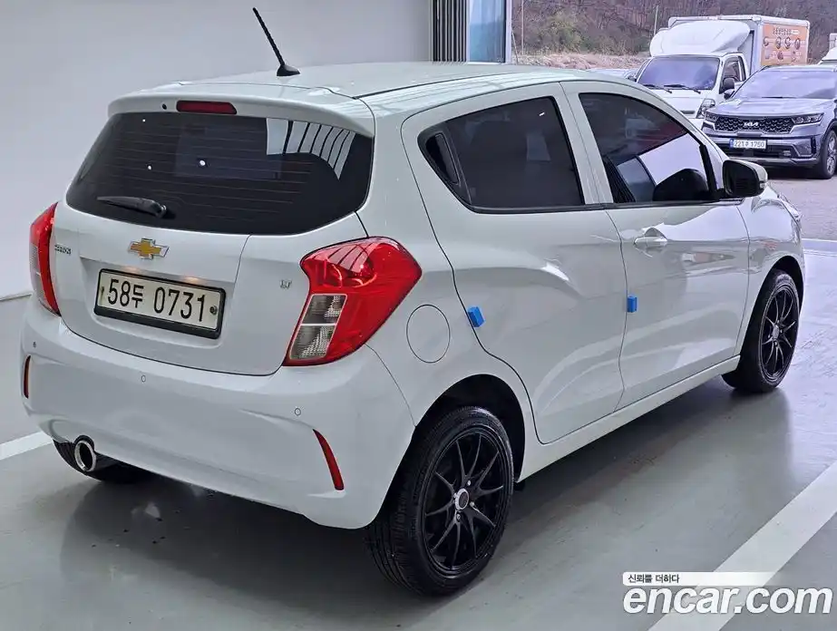 Chevrolet Spark 2015 1.0 механика в Москве, фото 5