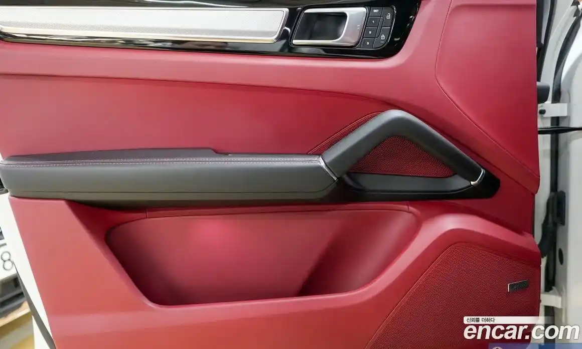 Porsche Cayenne 2023 3.0 гидро в Москве № 1070642, фото 14