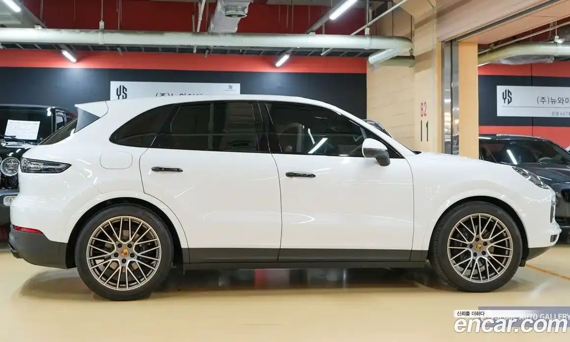 Porsche Cayenne 2023 3.0 гидро в Москве № 1070642, фото 5