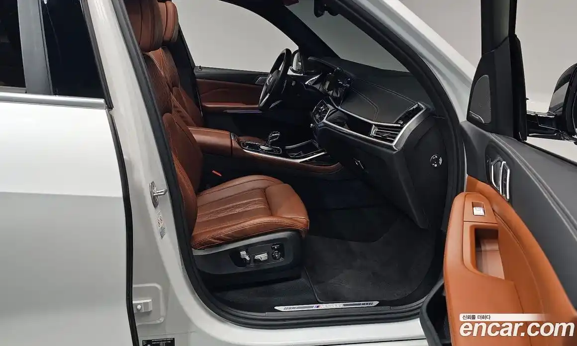 BMW X7 2022 4.4 гидро в Москве № 1190065, фото 9