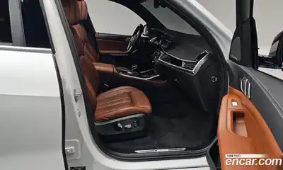 BMW X7 2022 4.4 гидро в Москве № 1190065, миниатюра 9