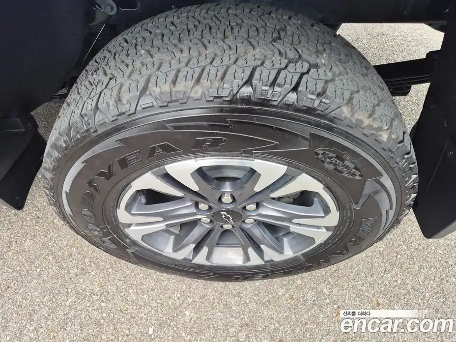 Chevrolet Colorado 2022 3.6 Автомат в Москве № 1190363, фото 9