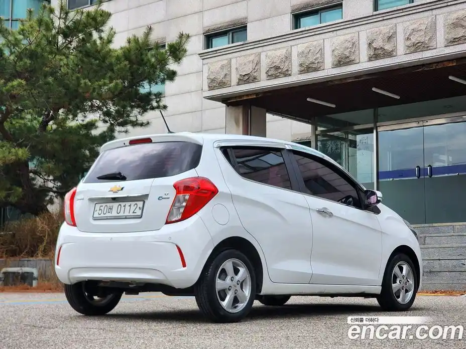 Chevrolet Spark 2016 1.0 Автомат в Москве № 1190433, фото 4