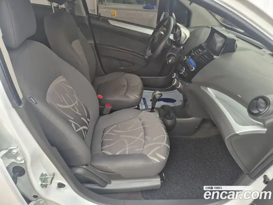 Chevrolet Spark 2015 1.0 Автомат в Москве № 1190504, фото 6