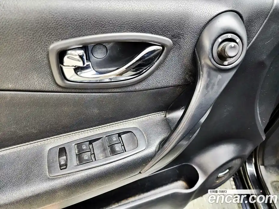 Renault QM5 2015 2.0 гидро в Москве № 1190846, фото 17
