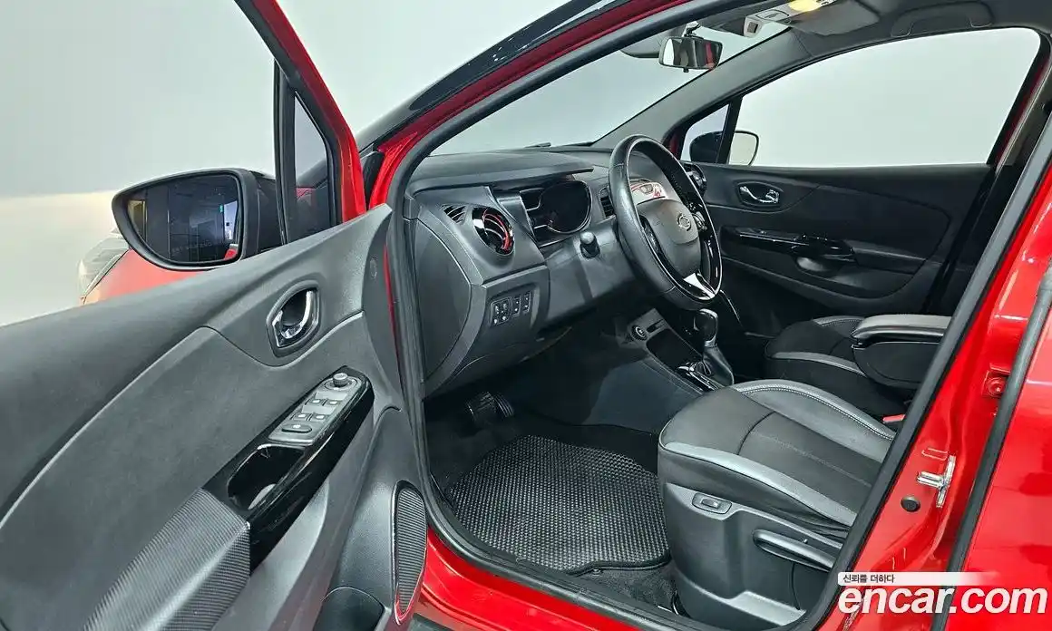 Renault QM3 2017 1.5 гидро в Москве № 1190930, фото 11