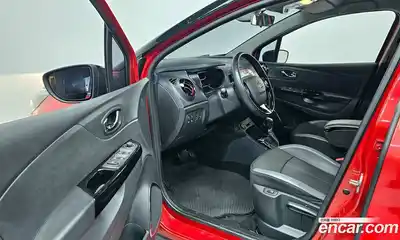Renault QM3 2017 1.5 гидро в Москве № 1190930, миниатюра 11
