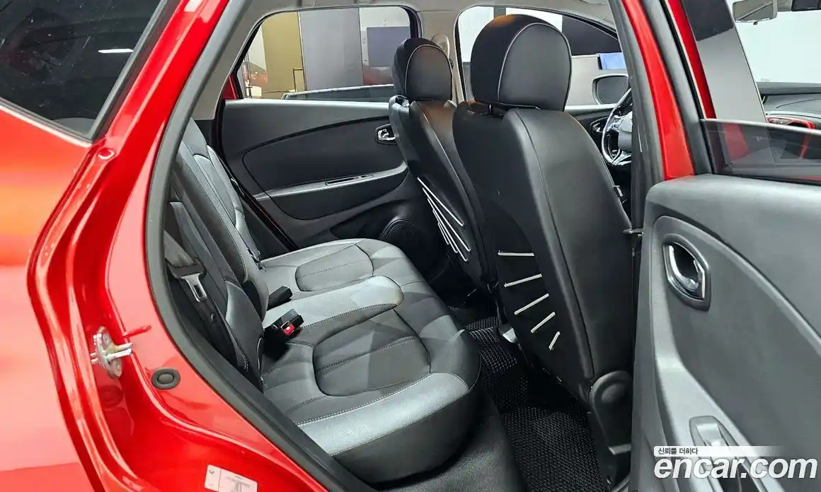 Renault QM3 2017 1.5 гидро в Москве № 1190930, фото 12
