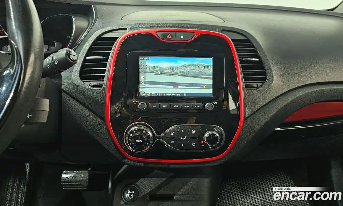 Renault QM3 2017 1.5 гидро в Москве № 1190930, фото 14