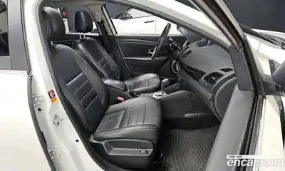Renault SM3 2014 1.6 гидро в Москве № 1191436, миниатюра 10