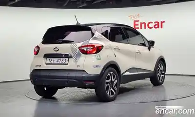 Renault QM3 2015 1.5 гидро в Москве № 1191699, миниатюра 2