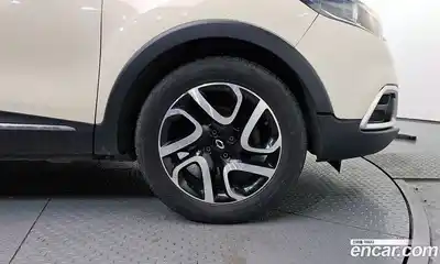 Renault QM3 2015 1.5 гидро в Москве № 1191699, миниатюра 5