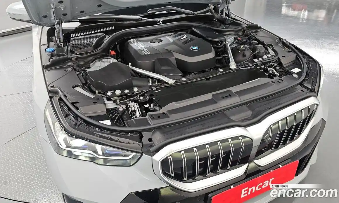 BMW 5-Series 2025 2.0 гидро в Москве № 1192139, фото 6