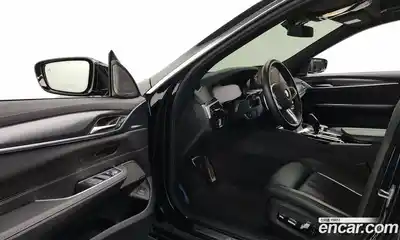 BMW 6-Series 2023 2.0 Автомат в Москве № 1192303, миниатюра 10