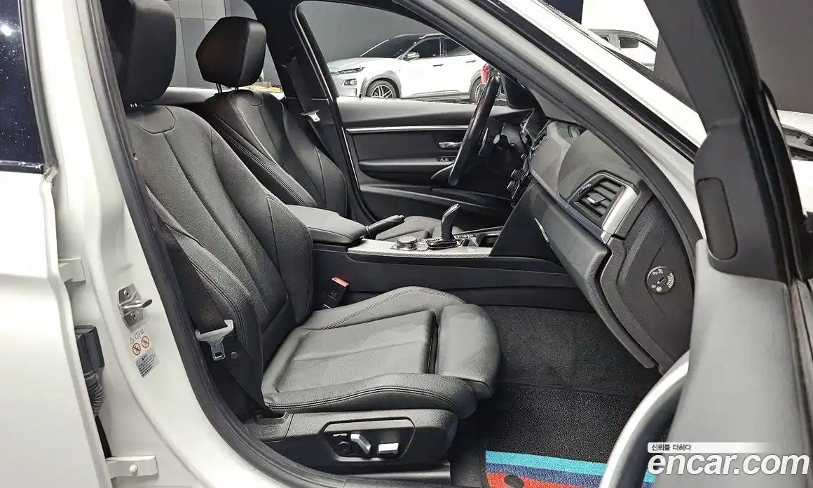 BMW 3-Series 2018 2.0 гидро в Москве № 1192787, фото 9