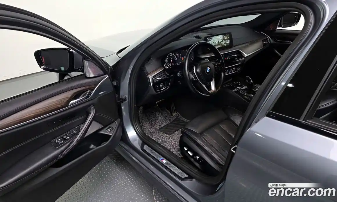 BMW 5-Series 2017 2.0 Автомат в Москве № 1193248, фото 11