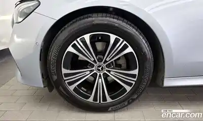 Mercedes-Benz E-Class 2025 2.0 гидро в Москве № 1193629, миниатюра 5