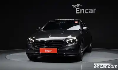 Mercedes-Benz E-Class 2021 2.0 гидро в Москве № 1193923, миниатюра 3