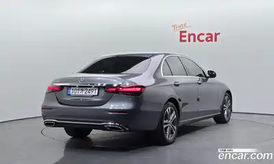 Mercedes-Benz E-Class 2023 2.0 гидро в Москве, миниатюра 2
