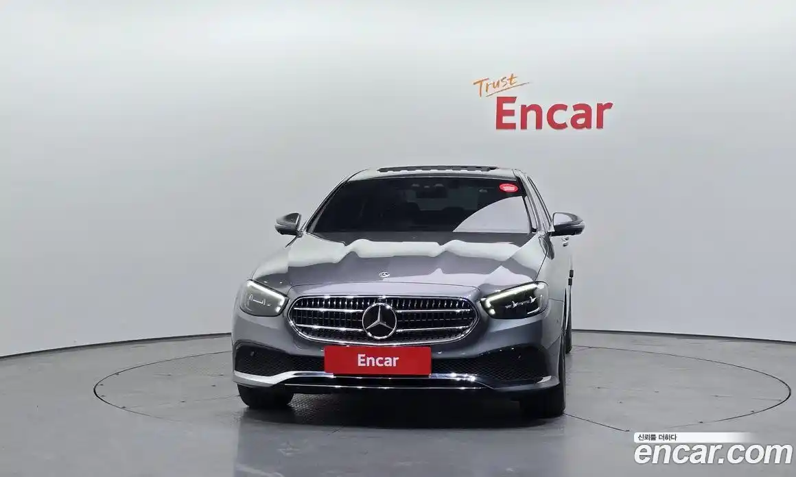 Mercedes-Benz E-Class 2023 2.0 гидро в Москве, фото 3