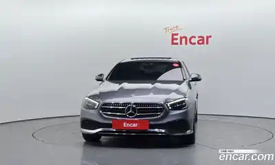 Mercedes-Benz E-Class 2023 2.0 гидро в Москве, миниатюра 3