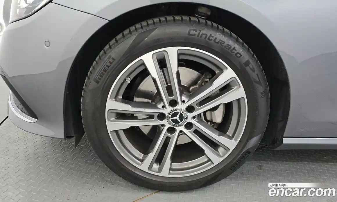 Mercedes-Benz E-Class 2023 2.0 гидро в Москве, фото 5