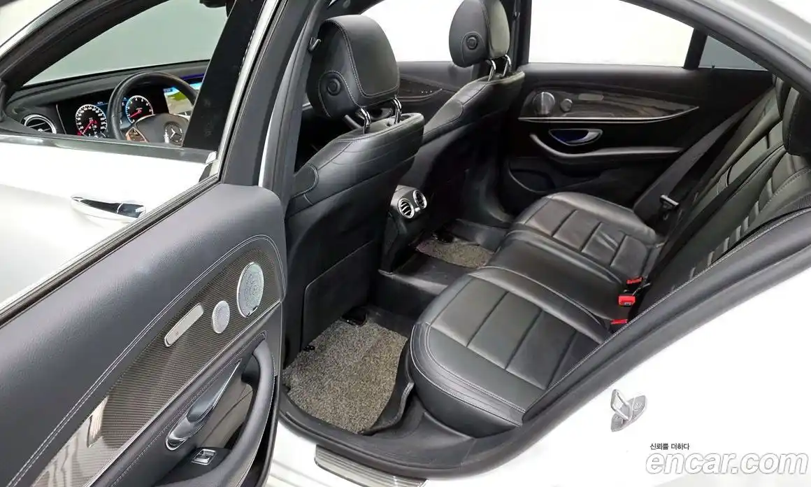 Mercedes-Benz E-Class 2018 2.0 гидро в Москве, фото 12
