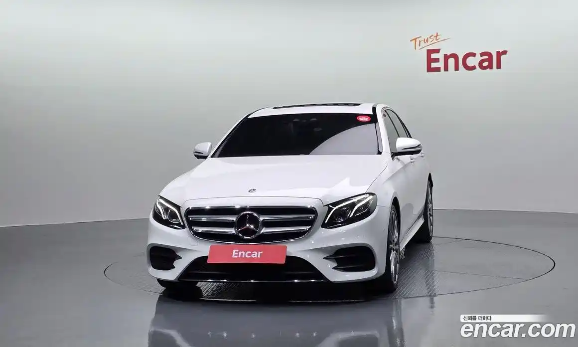 Mercedes-Benz E-Class 2018 2.0 гидро в Москве, фото 3